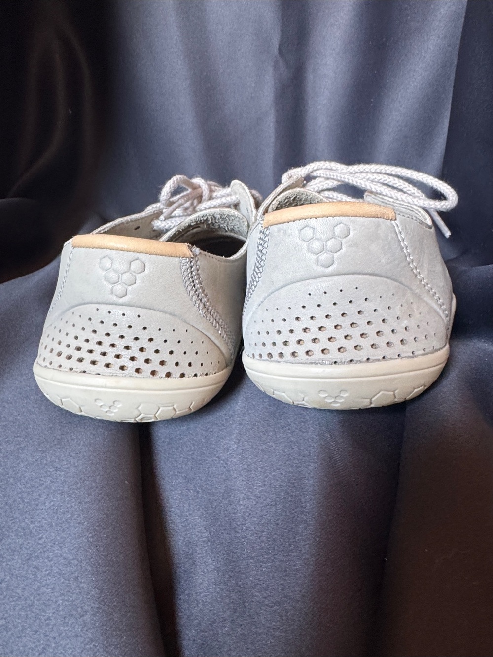 Vivo Barefoot Men's Sneakers in Light Gray - Picture 3 of 8